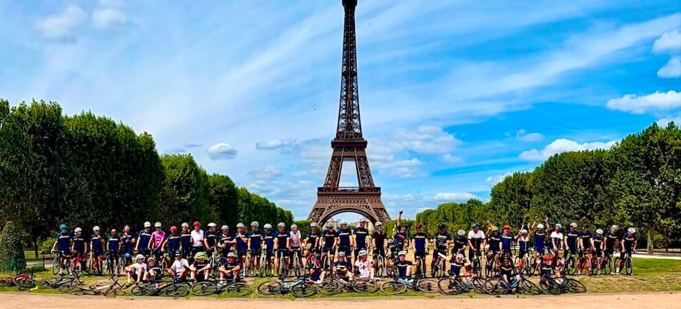 Paris Loopers Featured image